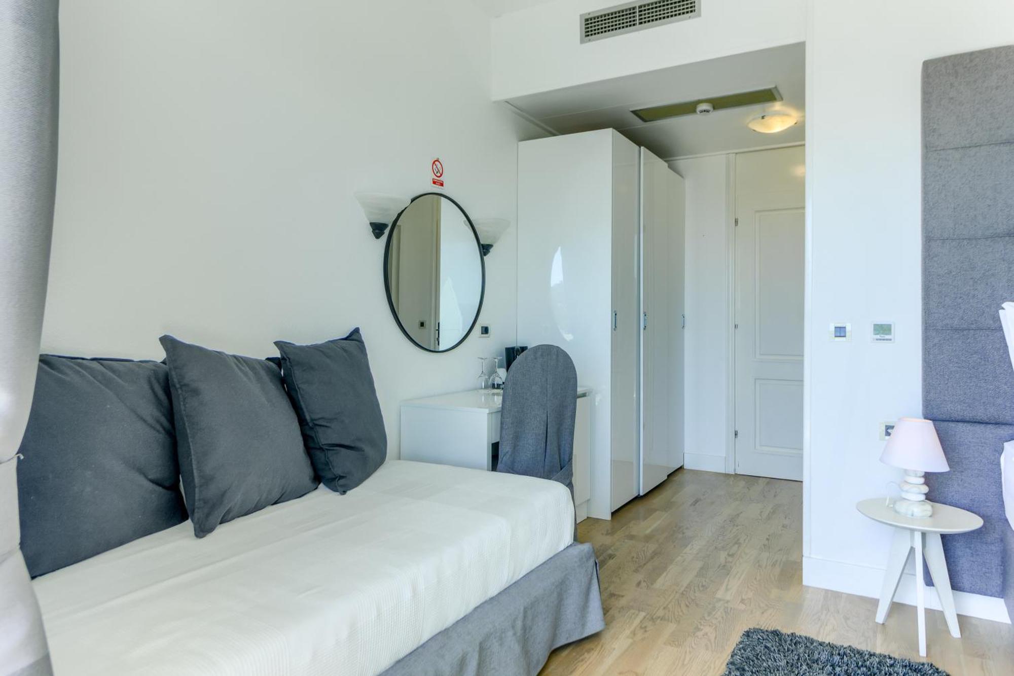 Hotel Riva Kastela With Swimming Pool 外观 照片